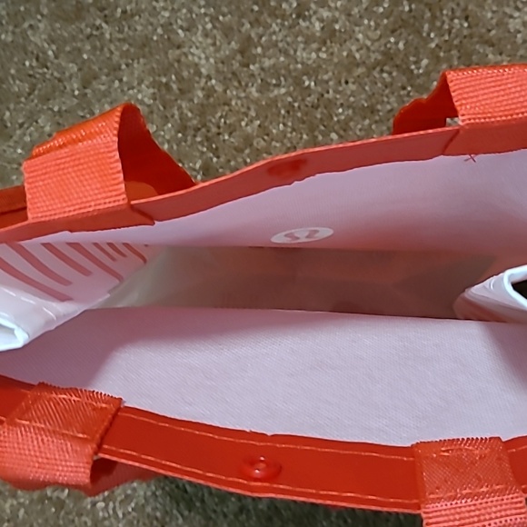 Lululemon reusable shopping bag, red - Picture 4 of 8